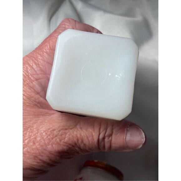 Vintage white milk glass Hazel Atlas, McKee, or Tipp? USA stamped original - Picture 9 of 14